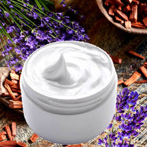 Lavenderandsandalwoodcream thumb200