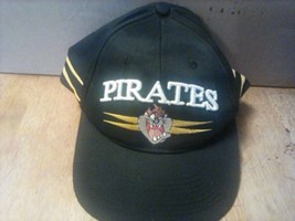 Rare Vintage 1996 Looney Tunes Taz Pittsburgh Pirates MLB Baseball Snapback Hat - $31.18