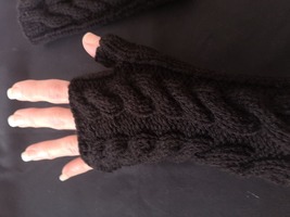 new Black Handmade Twist Stitch Knit Fingerless Texting Gloves Mittens - £21.68 GBP