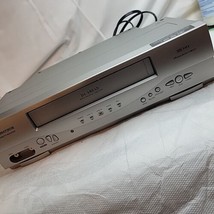 Emerson VCR VHS EWV404 Parts Repair Tested Won&#39;t Play Powers Down Ejects... - £14.03 GBP