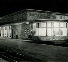 Burlington Iowa IA Rail and Bus Station Graycraft UNP 1940s Postcard - £4.40 GBP