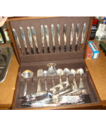 REED &amp; BARTON  &quot;SILVER SCULPTURE&quot;  STERLING SILVERWARE SERVICE FOR 12  8... - $82,847.61 MXN