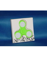 FIDGET HAND SPINNERS 1 GREEN High Quality Long life Low Noise BRAND NEW ... - $2.35 CAD