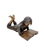 Bronze Girl Lying on Stomach Reading Book Sculpture - €2.398,08 EUR