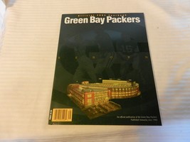 Green Bay Packers Official 2003 Yearbook Lambeau Field on Cover - £23.59 GBP
