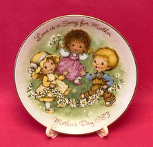 Vintage Avon Mother&#39;s Day mini plate 1983 Love is a Song collectible with easel - £3.99 GBP