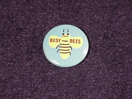 Vintage Busy Bees Pinback Button, made by the David C. Cook Publishing Co. - £5.27 GBP