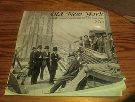 2011 Old New York Photo Calendar B&amp;W Pictures Look Good Framed - $14.99