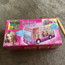 RARE VINTAGE 2001 BRITNEY SPEARS CONCERT TOUR BUS W/DOLL, ORIG BOX &amp; ACC... - £851.42 GBP