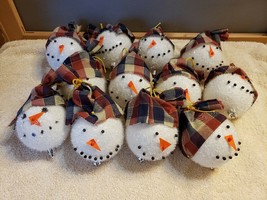 12 Snowman Snowmen Round Christmas Ornaments Handmade FREE SHIPPING - £23.45 GBP