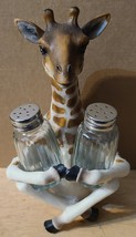 GIRAFFE FAR REACH FLAVOR FIGURINE SALT AND PEPPER SHAKER SET - £25.17 GBP