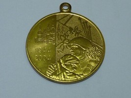 Vintage Gold-Plated Russian 1944-2004 Commemorative War Medal Defeat Ger... - £32.80 GBP