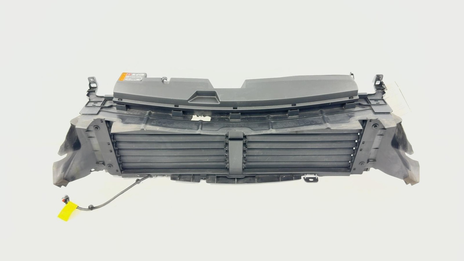 2021 Chevrolet Trailblazer 1.3L Radiator Air Duct Grille Shutter OEM 50K Miles Item image 3