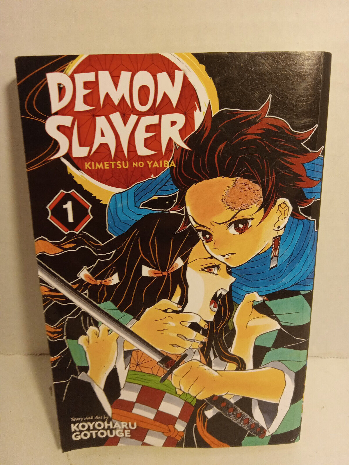 Primary image for Book Manga Demon Slayer Kimetsu no Yaiba Volume 1