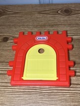 Little Tikes Vintage Wee Waffle Blocks Red Medieval Castle Replacement Door Gate - $4.99