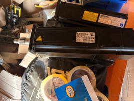 Neuf Control Techniques Servomoteur Brushless 3000 RPM / 1.42 HP /240V /... - $427.49
