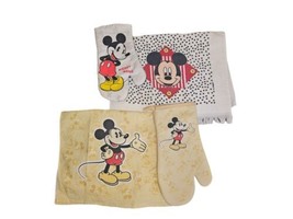 2 Sets Disney Mickey Mouse Kitchen Towel Hand Dish and Oven Mitts - £13.70 GBP