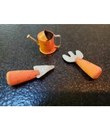 MINIATURE DOLLHOUSE Carrot WATER CAN + Gardening Tools - $1.93