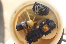 2007-2011 MERCEDES BENZ CLS550 W219 FUEL PUMP LEVEL SENSOR SENDER UNIT J295 image 5