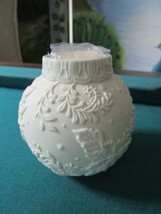 Lenox Poinsettia Bisque Votive Candle Holder Ornamental Glow - £35.69 GBP