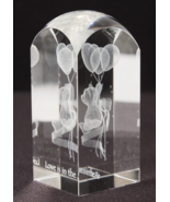 Crystal Treasures Paperweight Laser Technology Love Is In The Air Bear - $16.44 CAD