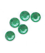 Round Rhinestones Embellishment 5mm Emerald - $15.59