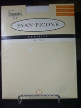 Evan-Picone Sheerest Sheer Control Top Paris White Pantyhose - Size Ample - $9.70