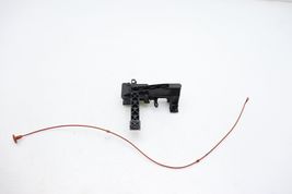 06-13 MERCEDES-BENZ W251 R350 FUEL FILLER DOOR RELEASE ACTUATOR E3004 image 2