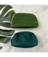 La Mer Cosmetic Makeup Bag Lot of 2 Teal Green Patent Zipper Travel Pouch - $34.12 CAD