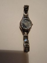 Womens Wristwatch Wrist Watch Silver Tone Black Face Stainless Steel - $14.69