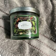 Everyday Luxe Pine Wreath 1-Wick Candle 3.5oz Scented Aromatherapy Used - $4.95