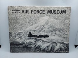 VINTAGE The United States Air Force Museum Souvenir Book Wright-Patterso... - £7.77 GBP