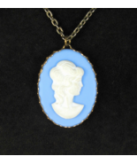 Bright Light BLUE CAMEO PENDANT Vintage NECKLACE Oval White Profile Gold... - $26.88 CAD