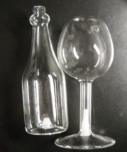 Goblet and Bottle Salt and Pepper Shaker Set Clear Glass Plastic Stopper... - £8.70 GBP