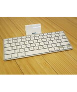 Apple iPad 1/2 Keyboard Dock A1359 30 pin Accessory Lightly Used Docking... - $24.99