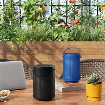 Room Essentials Mesh Solar Rechargeable USB LED Outdoor Lantern Black - €14,93 EUR Room Essentials Mesh Solar Rechargeable USB LED Outdoor Lantern Black - €14,93 EUR