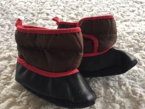 Old Navy Boys Brown Black Fleece Lined Baby Booties Boots 0-6 Months - $5.39