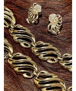 2 Cathe Wave bracelets, Coro &quot;Flower Power&quot; Clip On Earrings - £20.03 GBP