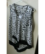 S/i/o/n/i Women&#39;s V-Neck Animal Print Black &amp; White Sleeveless Tunic Blo... - $166.10 MXN