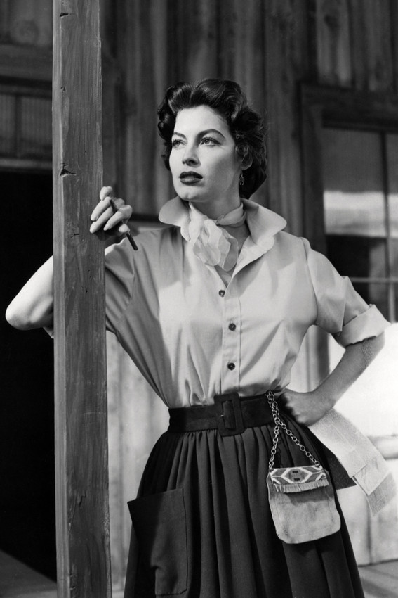 Primary image for Ava Gardner 24x18 Poster In 1950'S Blouse And Skirt
