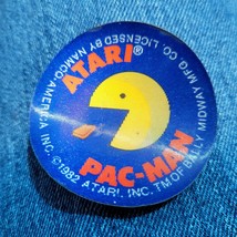 VTG 1982 Atari Pac-Man Circular Lenticular Sticker 3D Moving NAMCO 2.25&quot; READ - £9.40 GBP