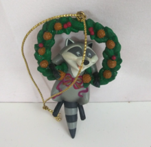 Vintage Disney Pocahontas Meeko In Christmas Wreath 3&quot; Ornament - €6,73 EUR