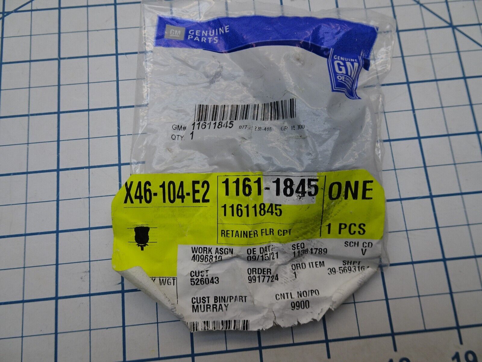 GM 11611845 Floor Mat Retainer Clip  General Motors - $14.49
