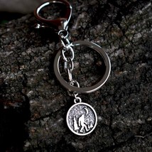 BIGFOOT KEYCHAIN 0.65&quot; Pewter Charm Mountain Wilderness Sasquatch Key Ch... - £7.04 GBP