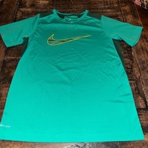 Youth Boy&#39;s Size XL Nike Logo Dri-Fit Athletic Shirt Top Green EUC - £13.57 GBP