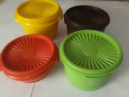 retro miscellaneous tupperware - £9.89 GBP