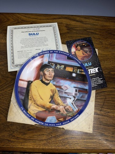 Star Trek Sulu Helmsman Star Hamilton Collection 1983 Plate - $22.75
