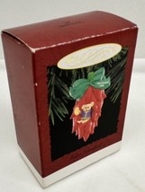 1995 Hallmark Feliz Navidad Mouse in Red Hot Chili Peppers Christmas Ornament - £7.62 GBP