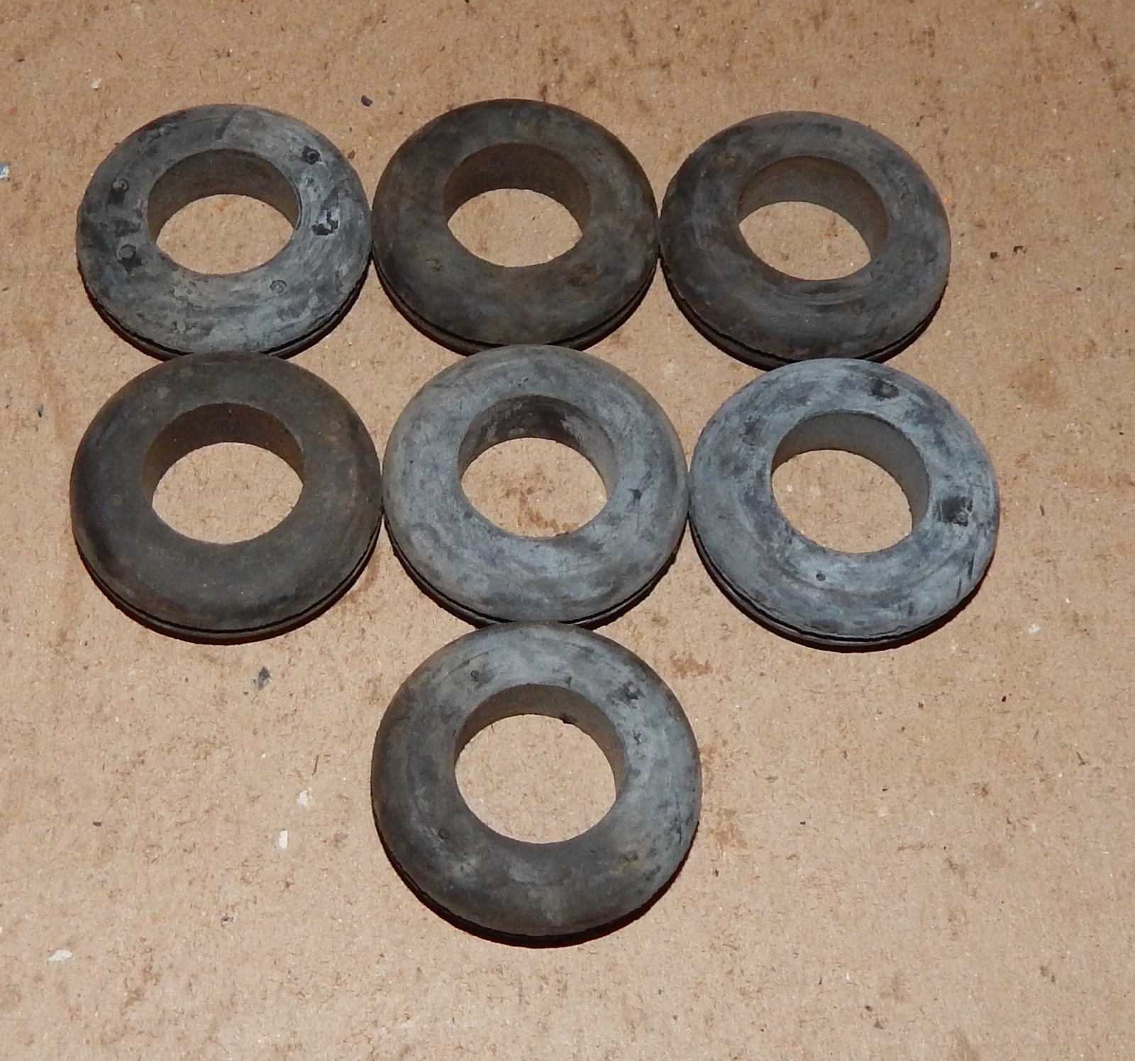 Soft Rubber Grommets For Firewalls Wiring Electrical Etc. 5/8&quot; Hole 7 Ea... - $4.99
