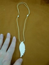 j-feath-1 White feather wing water buffalo bone carved feathers pendant necklace - £13.44 GBP